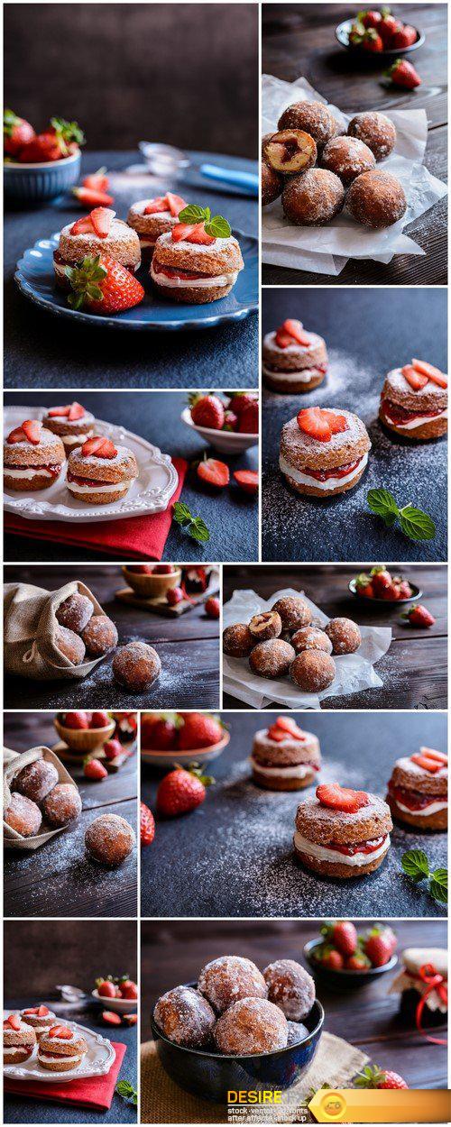 Download Bomboloni – Italian doughnuts stuffed with strawberry jam 10X ...